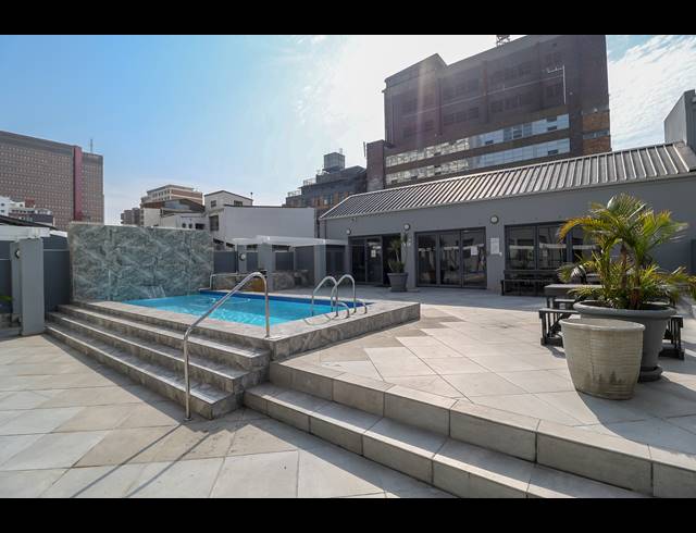 1 BEDROOM APARTMENT TO LET IN GARDENS